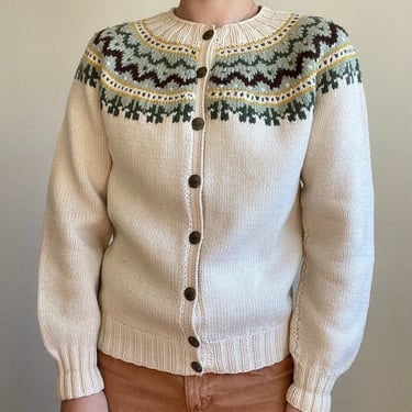 Vintage 1970s Hand Knit Green White Fair Isle Scandinavian Style Wool Cardigan Sz M 