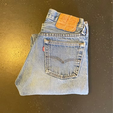 25 Levis student jeans / vintage high waisted button fly small student Levis 501 jeans made USA | size 24/25 
