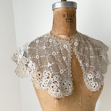 Exquisite antique Edwardian hand crochet lace collar | heirloom lace cream dress collar, bridal collar 