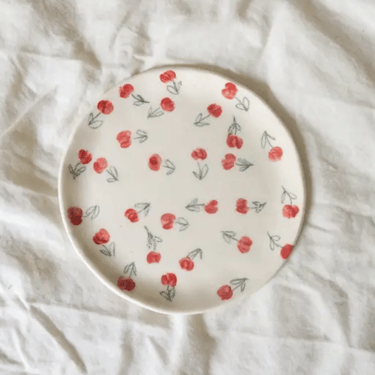 Scattered tulips catchall plate