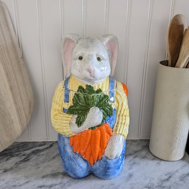 Vintage Ceramic Rabbit with Bundle of Carrots Cookie Jar 