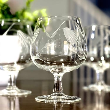 VINTAGE: 5pcs - Etched Wheat Pattern Crystal Brandy Glasses - Juice Glass - By Noritake Sasaki - Liquor Cognac Glasses - SKU 