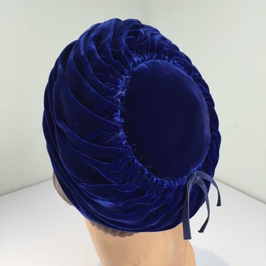 Mediocrity Bored Her - Vintage 1950s Royal Blue Swirled Velvet Mushroom Bumper Hat 