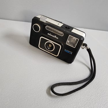 Vintage Minolta Autopak 400 X Camera 