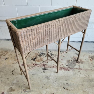 Wicker Planter With Tin Insert