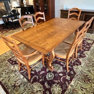 Dining Room Table with Two 18&quot; Leaves, 4 Rush Seat Side Chairs &amp; 2 Arm Chairs from Walter Wabash