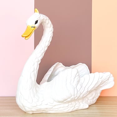Sweet Swan Cachepot