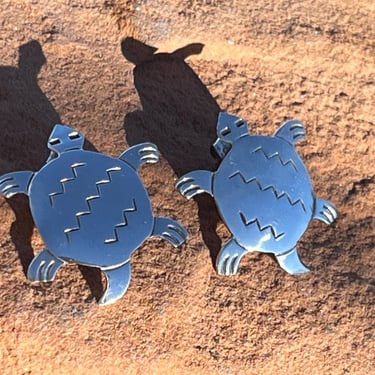 M. Willie for Joe Delgarito ~ Vintage Navajo Sterling Silver Turtle Post Earrings 