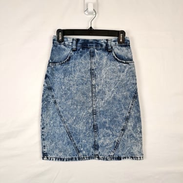 Vintage 80s / 90s Acid Wash Denim Skirt, Size 26 Waist 