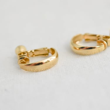 Vintage Gold Metal Hoop Clip Earrings 