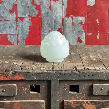 Antique Milk Glass Light Shade Cracked Egg 