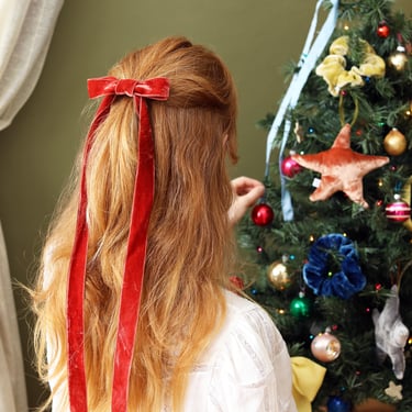 Cranberry Velvet Bow, Naturally Dyed Velvet Hair Bow Clip, Holiday Hair Tie 
