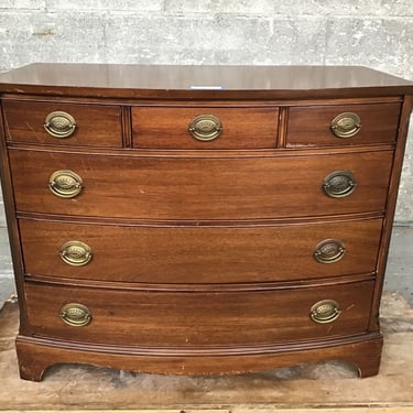 Elegant Mahogany Dresser (Seattle)