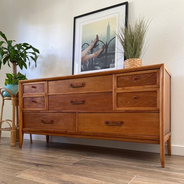 Vintage Mid Century Modern Dresser Credenza by Drexel Meridian Collection *Local Pick Up Only 