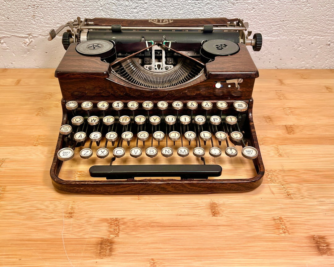 1929 Royal Portable Typewriter, Faux Wood Grain Finish, New Ribbon ...