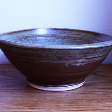 Handmade pottery bowl 