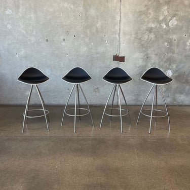 Set of Four "Onda" Swivel Bar Stool DWR