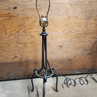 Iron Table Lamp 10.5" base x 33" H