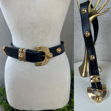 Vintage glam belt black textured leather gold accents & buckle fits 28-32” Medium by Cache 