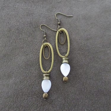 White mother of pearl shell and bronze earrings 