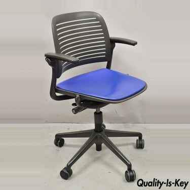Steelcase 487 Cachet Swivel Office Desk Chair with Blue Seat