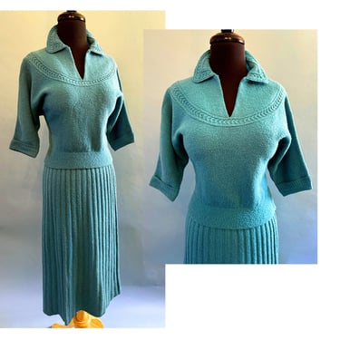 Gorgeous Vintage 1940s Turquoise Sweater Set Dress with lovely details -size Medium/Large 