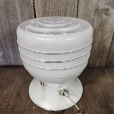 Vintage Flush Mount Light with Pull Chain 6" x 7"