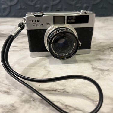 Petri Color 35mm Camera
