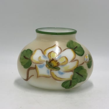 vintage Regent Line 1506 Magnolia Vase 1954-1956 