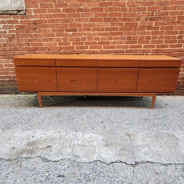 Ib Kofod Larsen Credenza