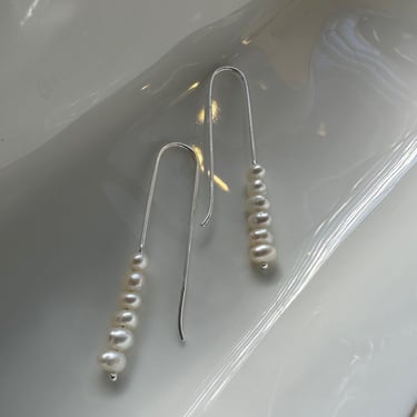 Cara threader pearl earrings