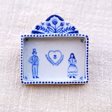 Mini Ceramic Folk Art Altar, Porcelain Tiny Couple Shrine, Miniature Shelf with Wall Hook, Vintage Painted Love Shrine, Hand Made Ceramics 