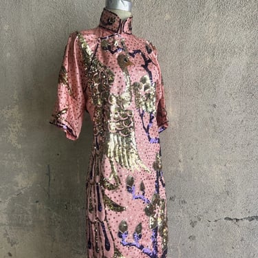 Vintage 1920s 1930s Pink Silk Sequin Beaded Peacock Bird Qipao Cheongsam Dress