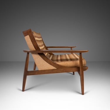 Mid Century Modern Lounge Chair After Selig in Walnut & Original Fabric, USA, c. 1950s 