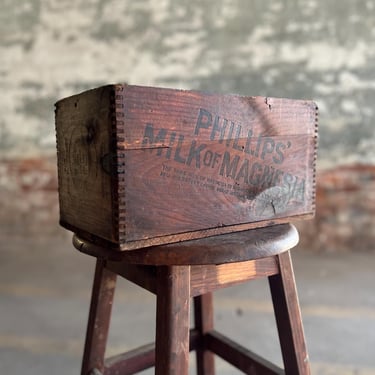 Antique Phillips Milk of Magnesia Pharmacy Finger Jointed Wood Crate 