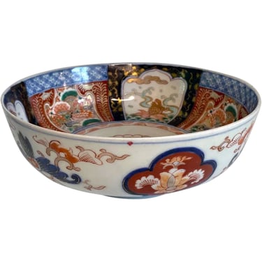 Antique Medium Japanese Meiji Imari Porcelain Footed Round Center Bowl 