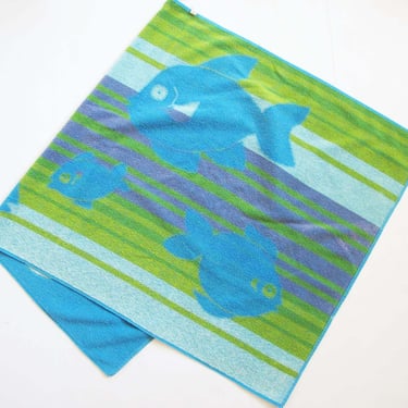 Vintage 60s Fish Print Pool Beach Towel - 1960s Striped Green Tropical Ocean Fish Towel - Cotton Terrycloth Retro Towel 
