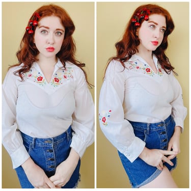 1970s Vintage White and Rainbow Floral Embroidered Blouse / 70s / Seventies Sweet Penny Lane Shirt / Small 