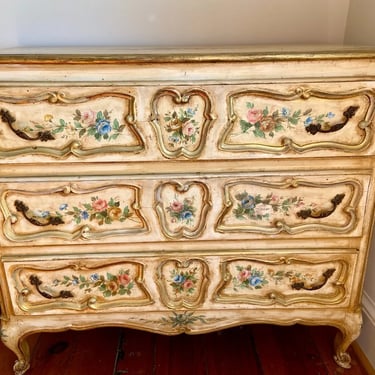 Italian Venetian Rococo Polychrome Painted Dresser Commode Chest of Drawers