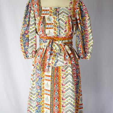 Vintage 1970s Peasant Blouse and Skirt Set | XS | 70s Cotton Boho Floral Print Dress with Balloon Sleeves and Wide Belt 