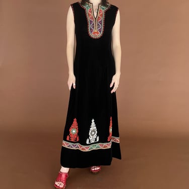 LANTERN ~ INCREDIBLE RARE LATE 1960S SHELENA BLACK VELVET MAXI DRESS