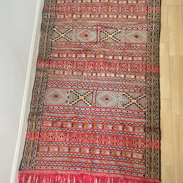 Vintage Moroccan Tiflet Kilim Flat Weave Area Rug - Red and Colorful - Hand Made 
