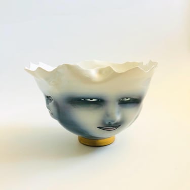 Bing Gleitsman Porcelain Four Faced Bowl 