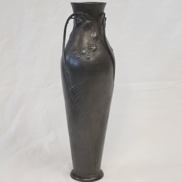 Antique Circa 1900 Art Nouveau Kayserzinn "4312" Pewter Vase With Lilies