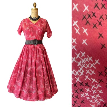 1950s cotton novelty print dress, sheer magenta , 40s housewife, full skirt, wrap bust, fit and flare, 26 waist, classic fashion 