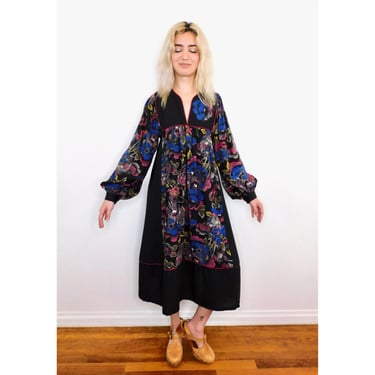 Poet Sleeve Dress // vintage boho floral rayon sun midi hippie hippy black 70's 70s 1970s sleeves // S Small 