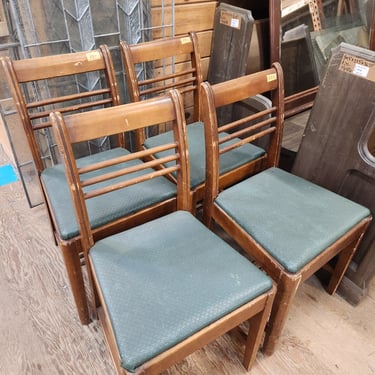 Vintage Wooden Dining Chairs (4) 18" x 32.5" x 17"