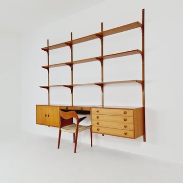 Danish modern modular teak shelving system by Hansen & Guldborg Mobler, Denmark, 1960s 