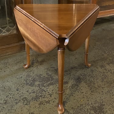 Triangular Side Table w Fold Up Leaves