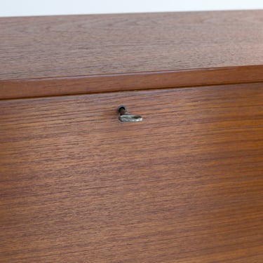 DRYLUND SECRETARY DESK